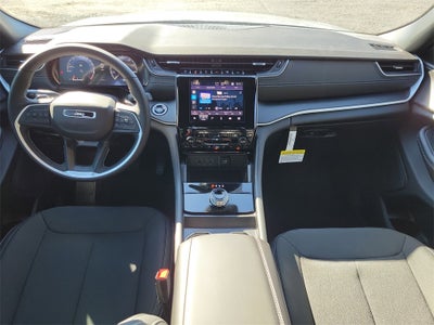 2025 Jeep Grand Cherokee GRAND CHEROKEE LAREDO X 4X2