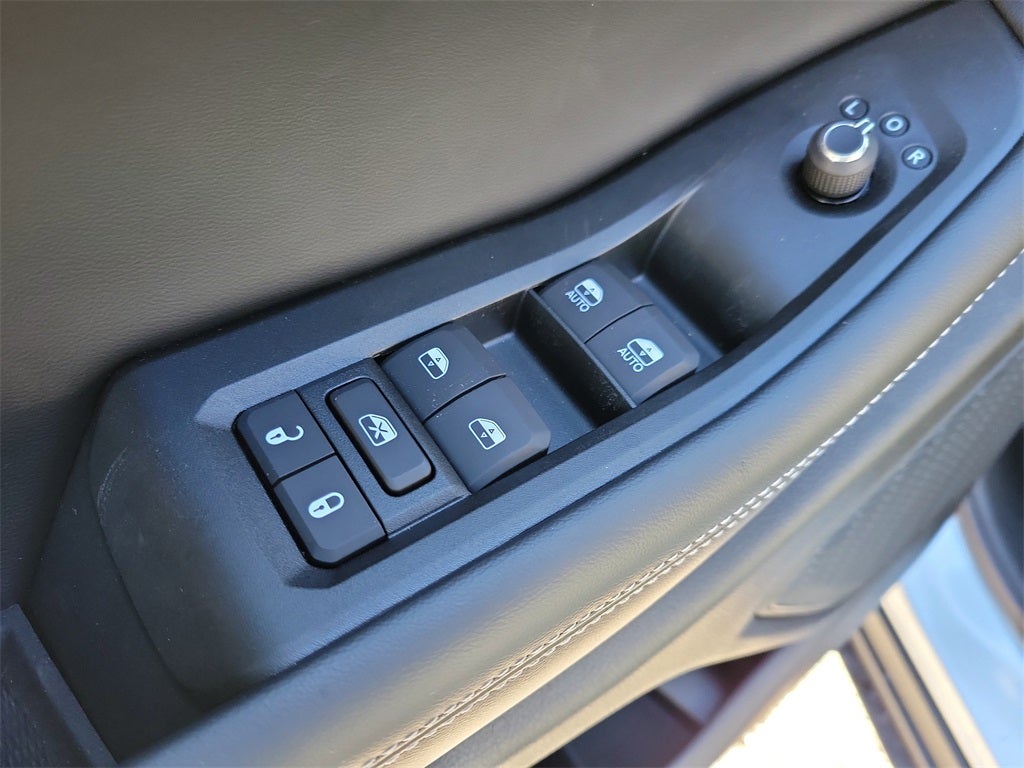 2025 Jeep Grand Cherokee GRAND CHEROKEE LAREDO X 4X2