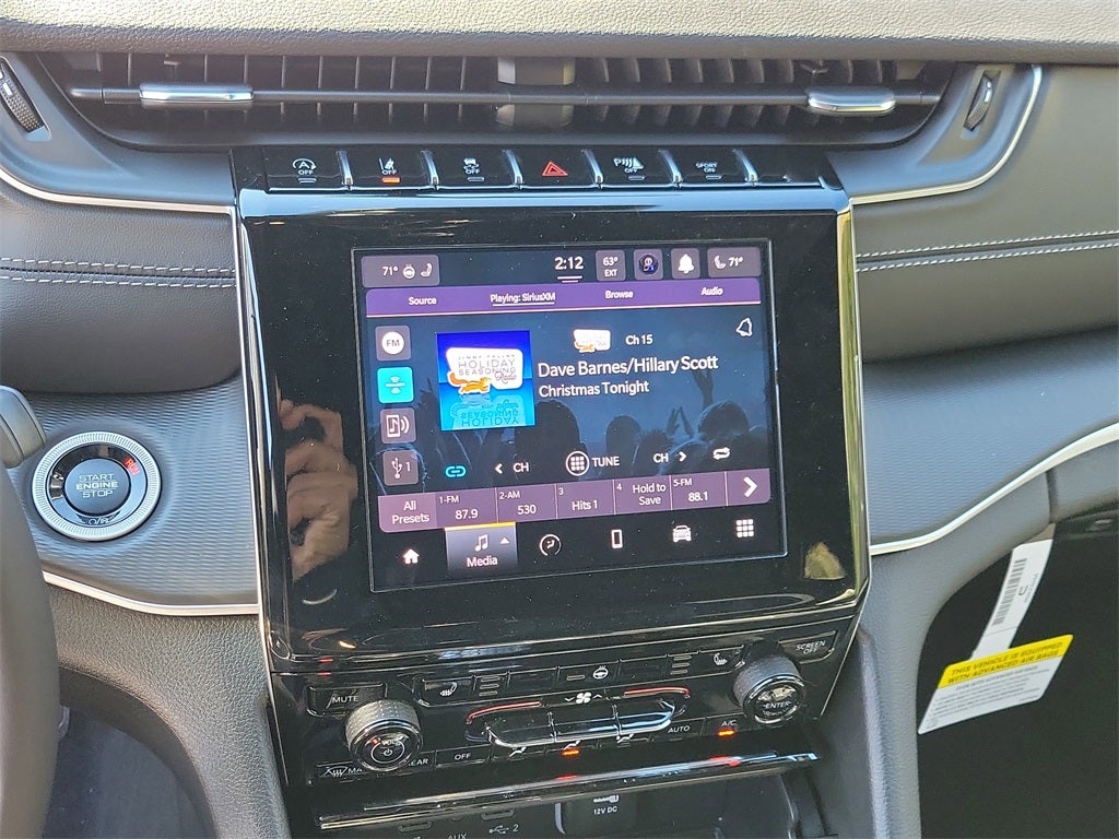 2025 Jeep Grand Cherokee GRAND CHEROKEE LAREDO X 4X2