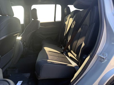 2025 Jeep Grand Cherokee GRAND CHEROKEE LAREDO 4X2