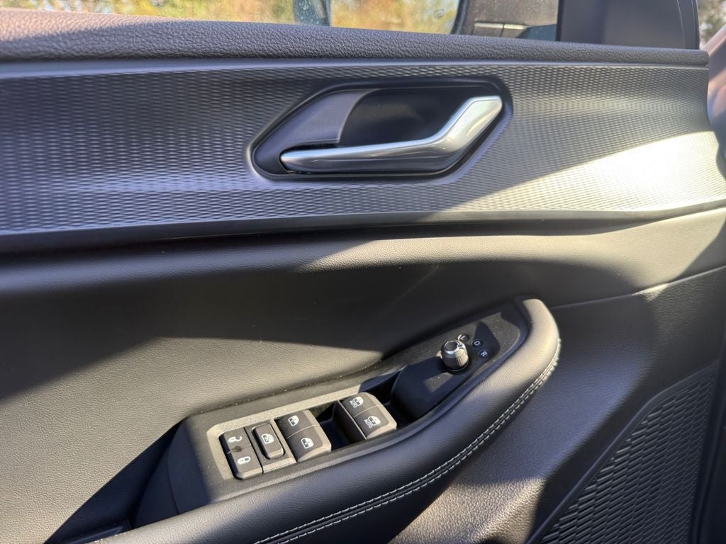 2025 Jeep Grand Cherokee GRAND CHEROKEE LAREDO 4X2