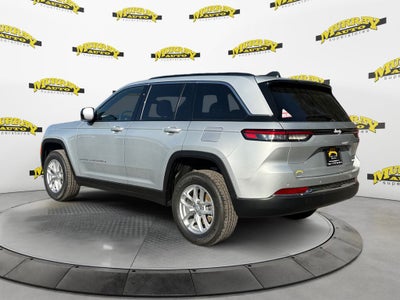 2025 Jeep Grand Cherokee GRAND CHEROKEE LAREDO 4X2
