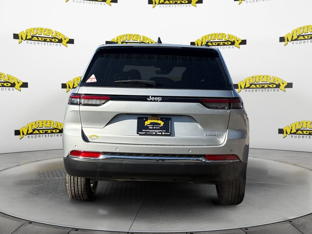 2025 Jeep Grand Cherokee GRAND CHEROKEE LAREDO 4X2