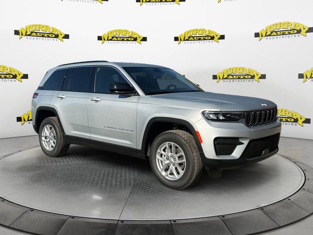 2025 Jeep Grand Cherokee GRAND CHEROKEE LAREDO 4X2