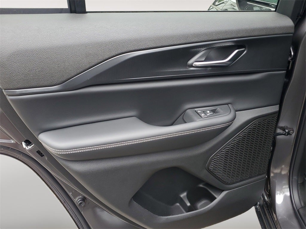 2025 Jeep Grand Cherokee GRAND CHEROKEE LAREDO X 4X2