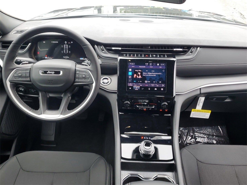 2025 Jeep Grand Cherokee GRAND CHEROKEE LAREDO X 4X2