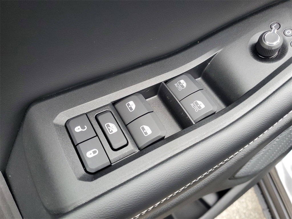 2025 Jeep Grand Cherokee GRAND CHEROKEE LAREDO X 4X2