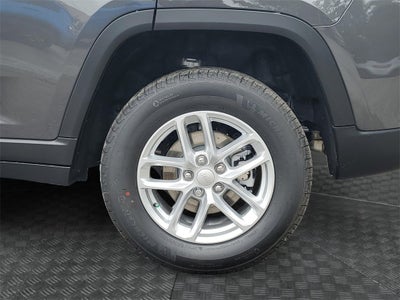 2025 Jeep Grand Cherokee GRAND CHEROKEE LAREDO X 4X2