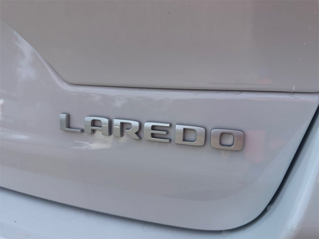 2025 Jeep Grand Cherokee GRAND CHEROKEE LAREDO X 4X2