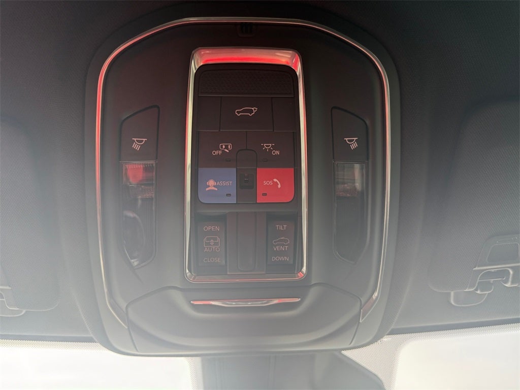 2025 Jeep Grand Cherokee GRAND CHEROKEE LAREDO X 4X2