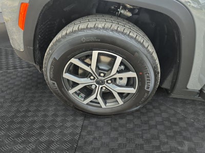 2027 Jeep Grand Cherokee GRAND CHEROKEE LAREDO 4X2