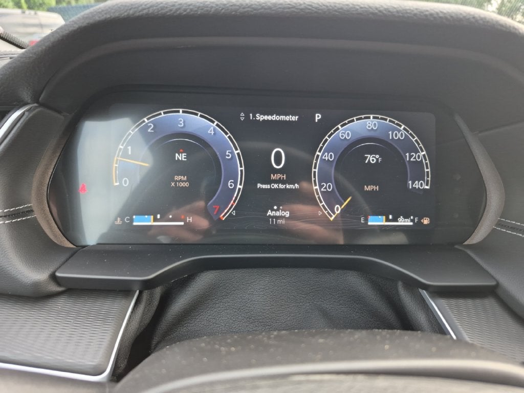2027 Jeep Grand Cherokee GRAND CHEROKEE LAREDO 4X2