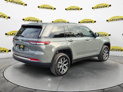2027 Jeep Grand Cherokee GRAND CHEROKEE LAREDO 4X2