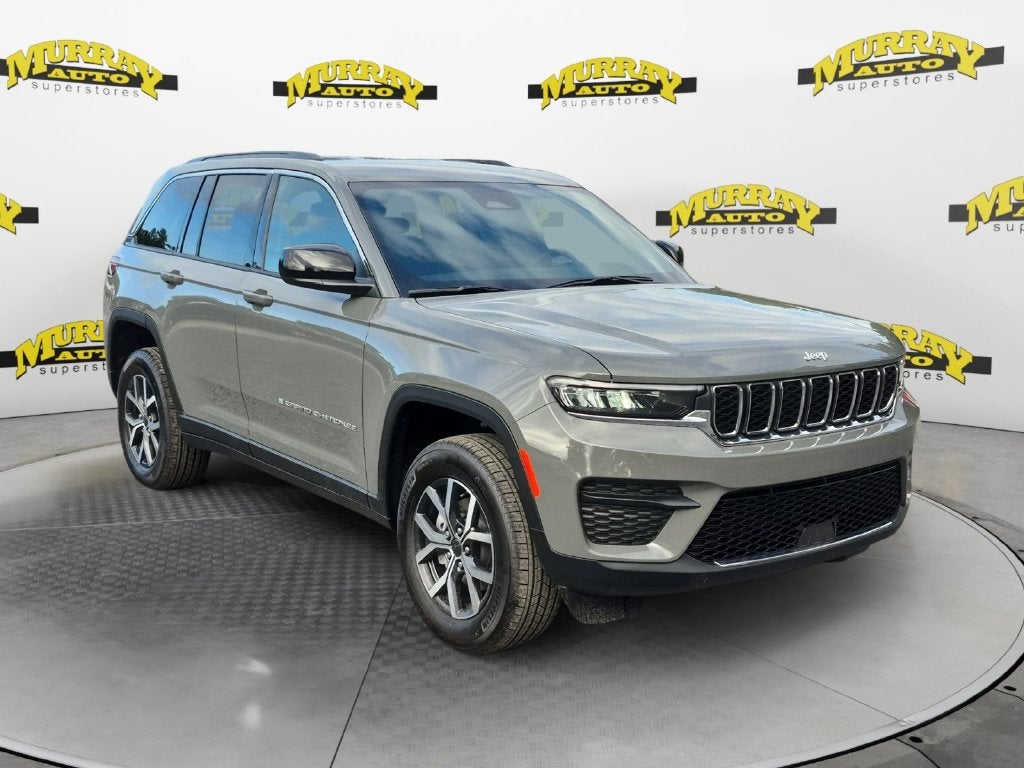 2027 Jeep Grand Cherokee GRAND CHEROKEE LAREDO 4X2
