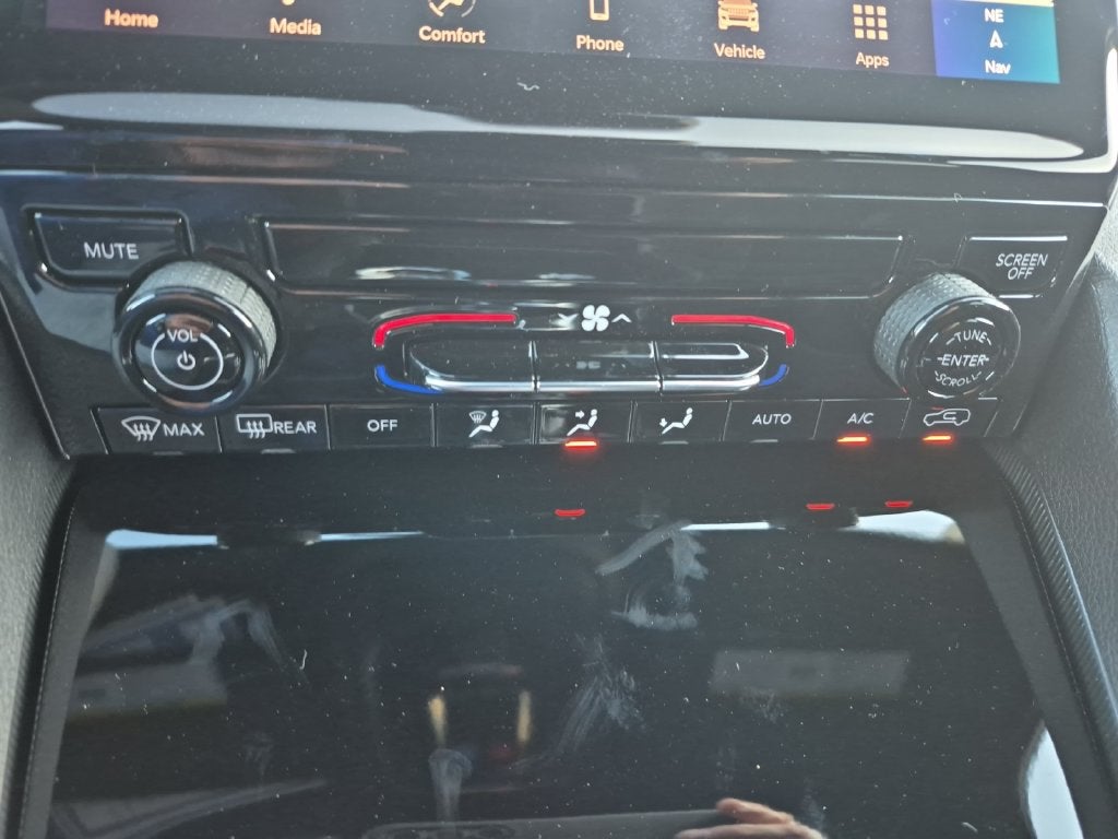 2027 Jeep Grand Cherokee GRAND CHEROKEE LAREDO 4X2