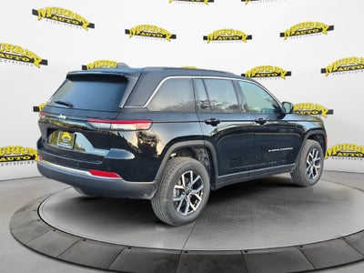 2027 Jeep Grand Cherokee GRAND CHEROKEE LAREDO 4X2