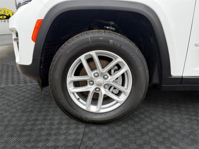 2025 Jeep Grand Cherokee GRAND CHEROKEE LAREDO X 4X2