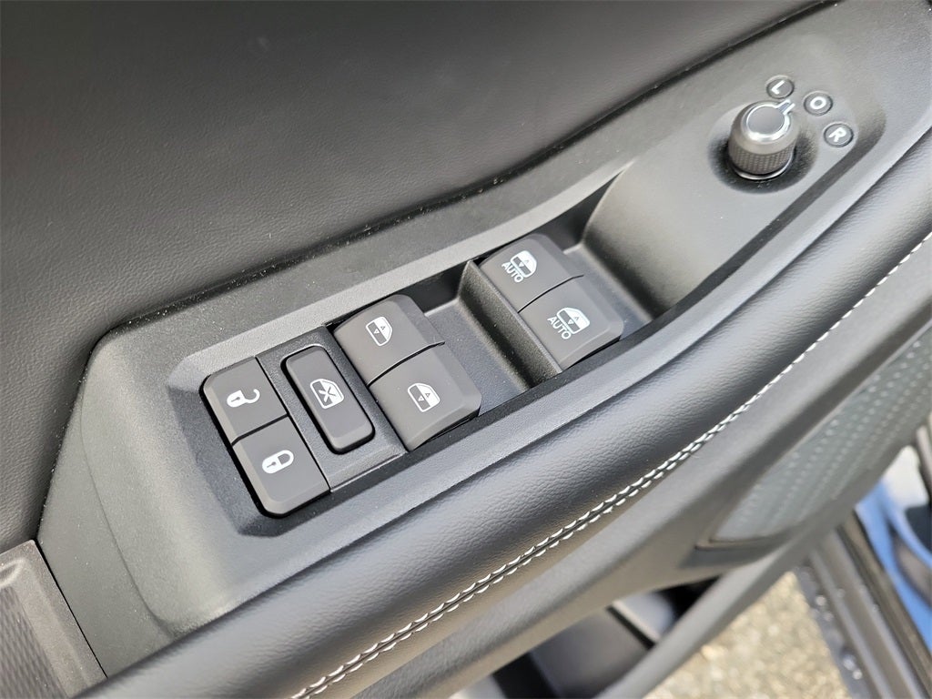 2025 Jeep Grand Cherokee GRAND CHEROKEE LAREDO X 4X2