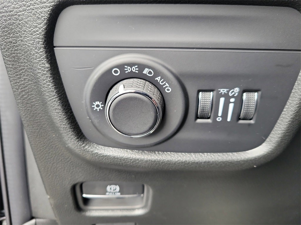 2025 Jeep Grand Cherokee GRAND CHEROKEE LAREDO X 4X2