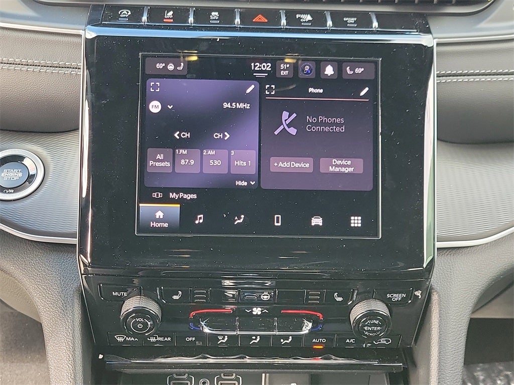 2025 Jeep Grand Cherokee GRAND CHEROKEE LAREDO X 4X2