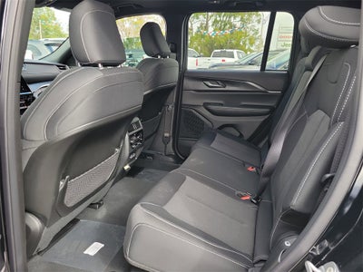 2025 Jeep Grand Cherokee GRAND CHEROKEE LAREDO X 4X2