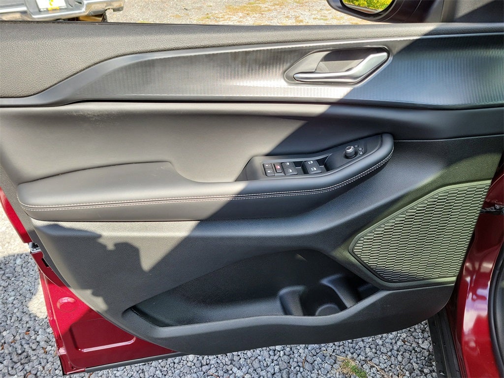 2025 Jeep Grand Cherokee GRAND CHEROKEE LAREDO X 4X2