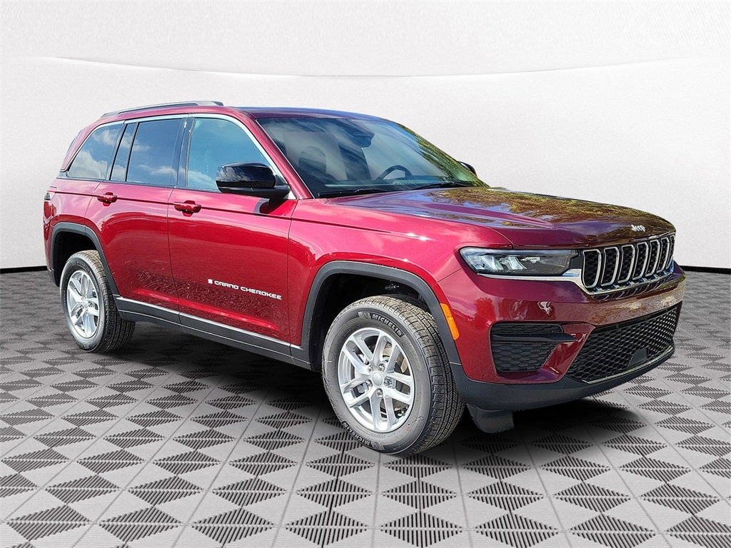 2025 Jeep Grand Cherokee GRAND CHEROKEE LAREDO X 4X2
