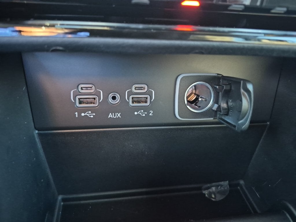 2027 Jeep Grand Cherokee GRAND CHEROKEE LAREDO 4X2