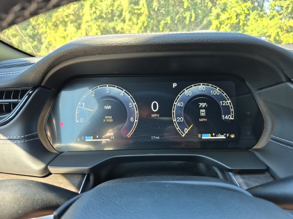 2027 Jeep Grand Cherokee GRAND CHEROKEE LAREDO ALTITUDE 4X2