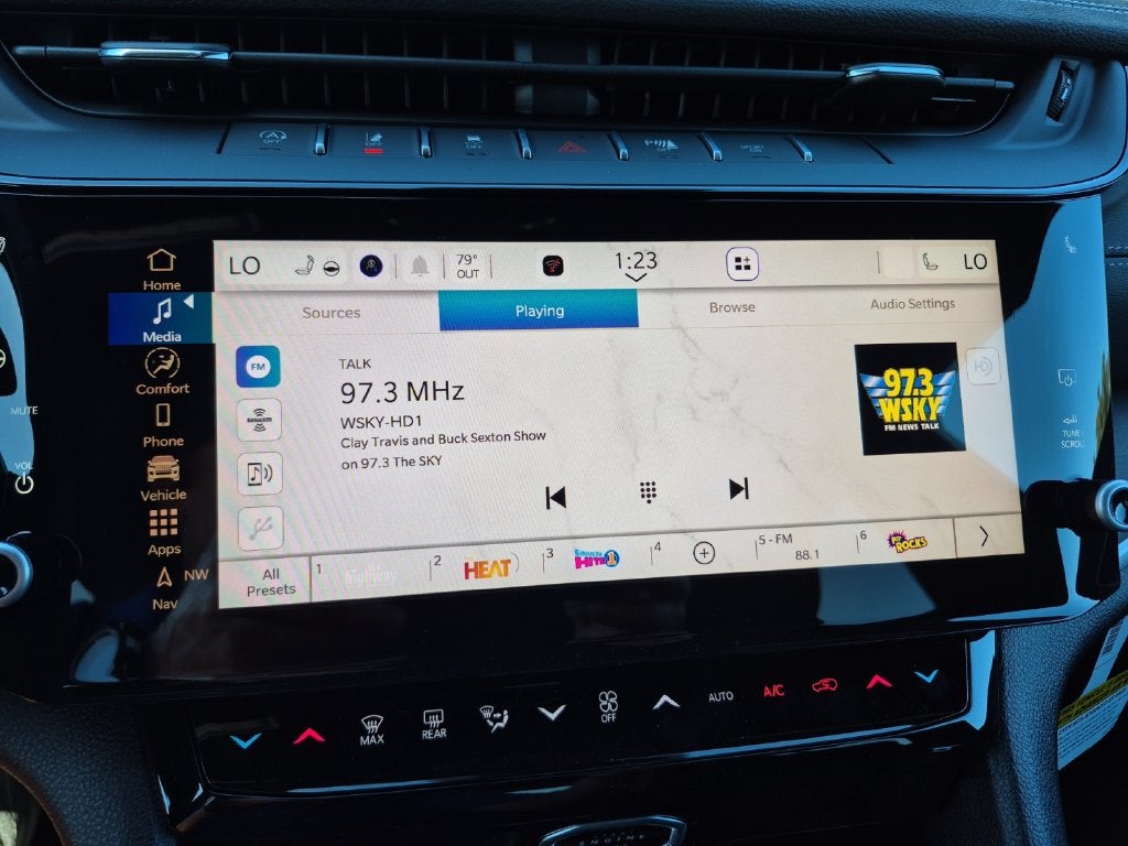 2027 Jeep Grand Cherokee GRAND CHEROKEE LAREDO ALTITUDE 4X2