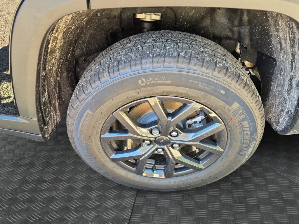 2027 Jeep Grand Cherokee GRAND CHEROKEE LAREDO ALTITUDE 4X2