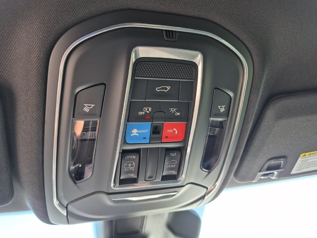 2027 Jeep Grand Cherokee GRAND CHEROKEE LAREDO ALTITUDE 4X2