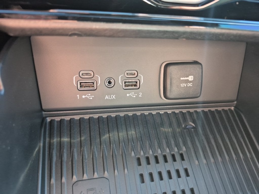 2027 Jeep Grand Cherokee GRAND CHEROKEE LAREDO ALTITUDE 4X2