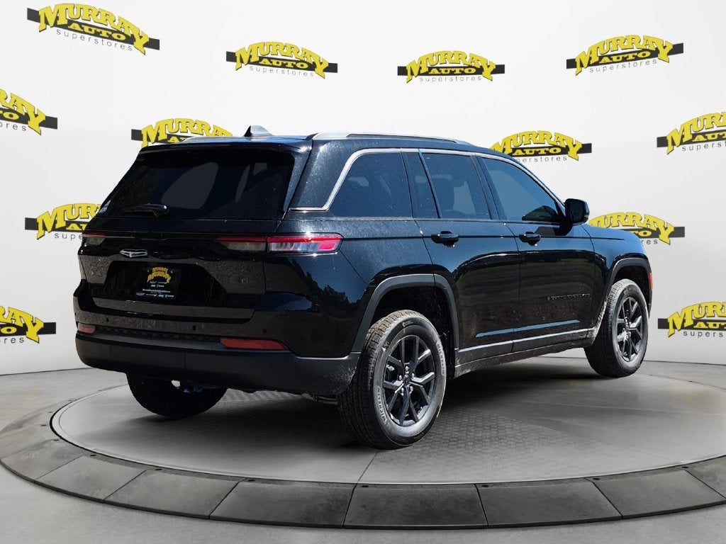 2027 Jeep Grand Cherokee GRAND CHEROKEE LAREDO ALTITUDE 4X2