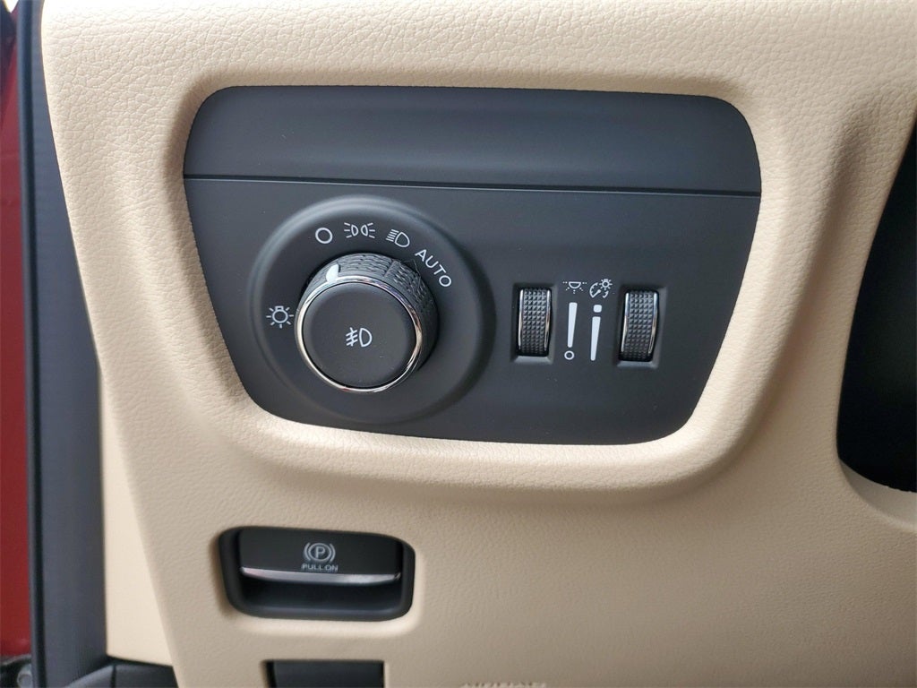 2025 Jeep Grand Cherokee GRAND CHEROKEE LIMITED 4X2