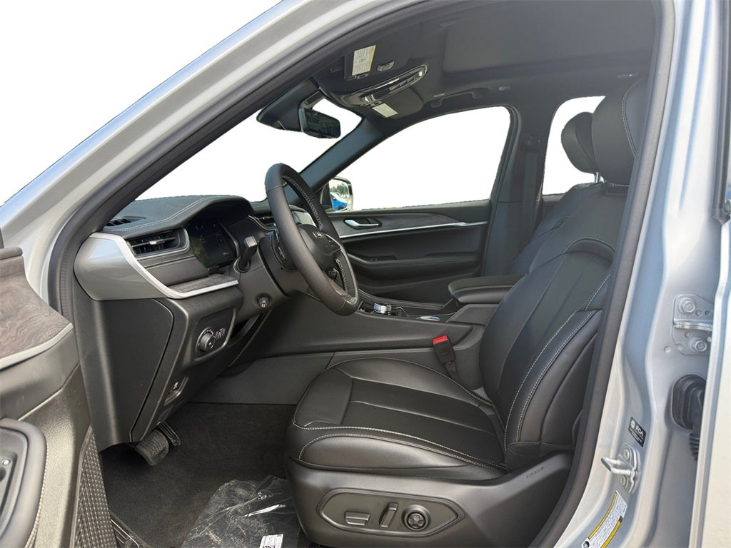 2025 Jeep Grand Cherokee GRAND CHEROKEE LIMITED 4X2