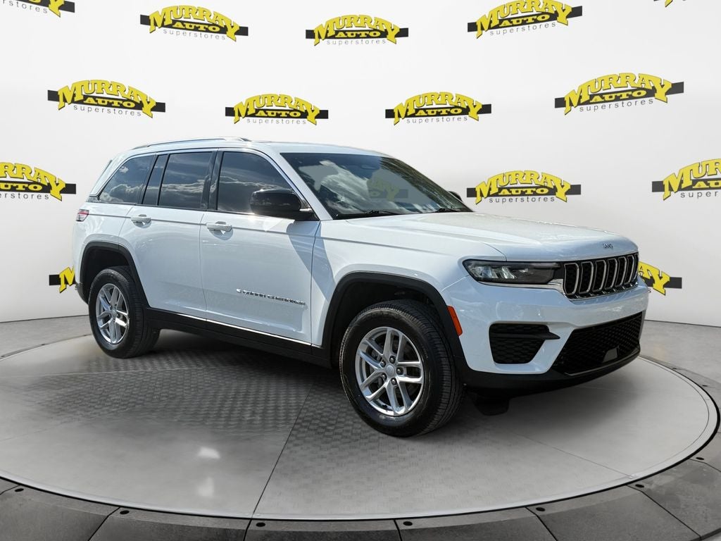2023 Jeep Grand Cherokee Laredo 4x4