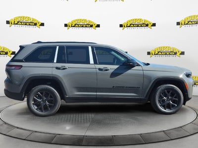 2027 Jeep Grand Cherokee GRAND CHEROKEE LAREDO ALTITUDE 4X4
