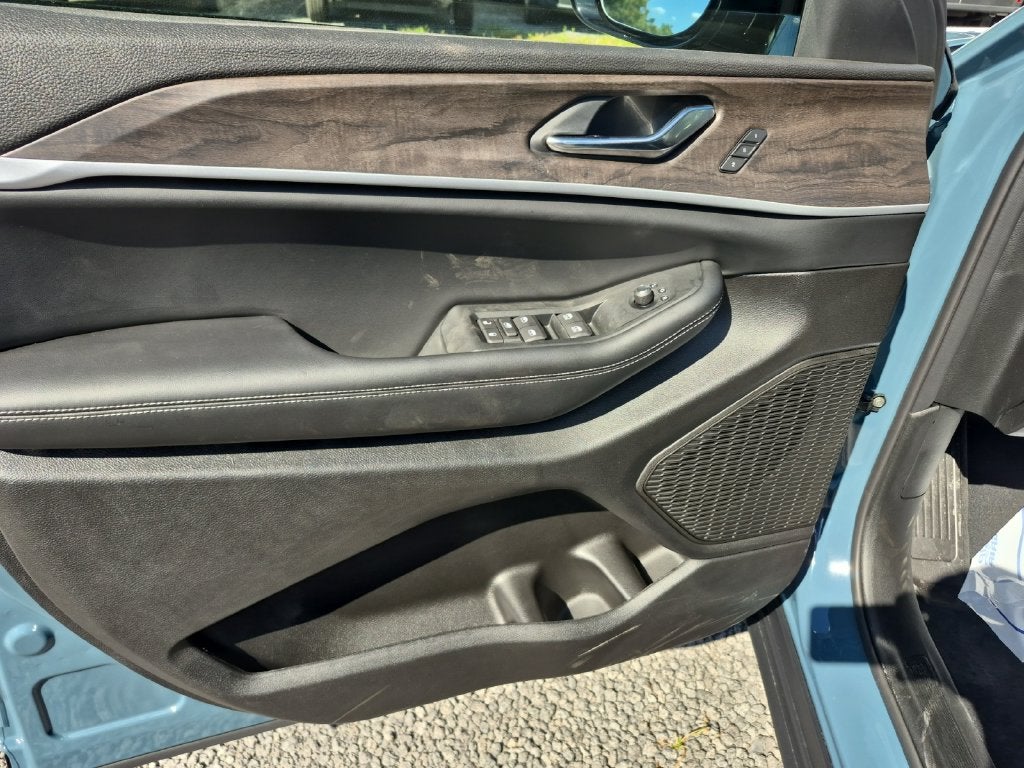 2027 Jeep Grand Cherokee GRAND CHEROKEE LIMITED 4X4
