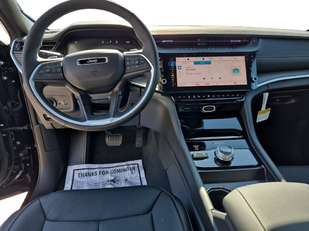 2027 Jeep Grand Cherokee GRAND CHEROKEE LIMITED RESERVE 4X4
