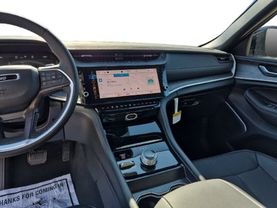 2027 Jeep Grand Cherokee GRAND CHEROKEE LIMITED RESERVE 4X4