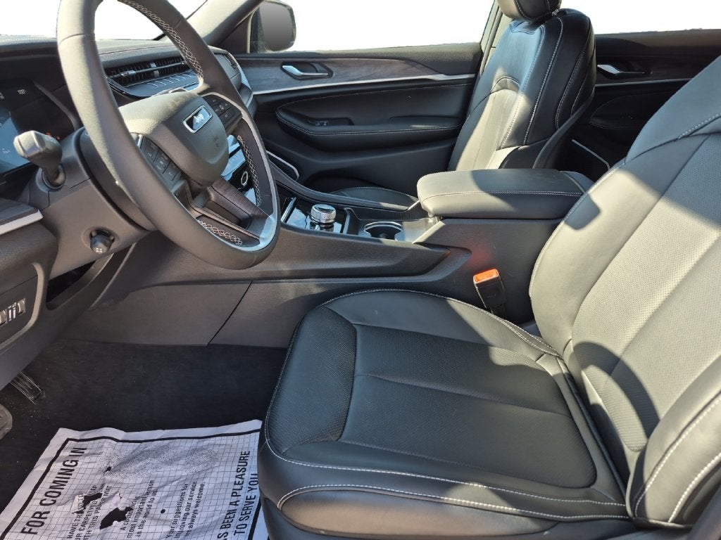 2027 Jeep Grand Cherokee GRAND CHEROKEE LIMITED RESERVE 4X4