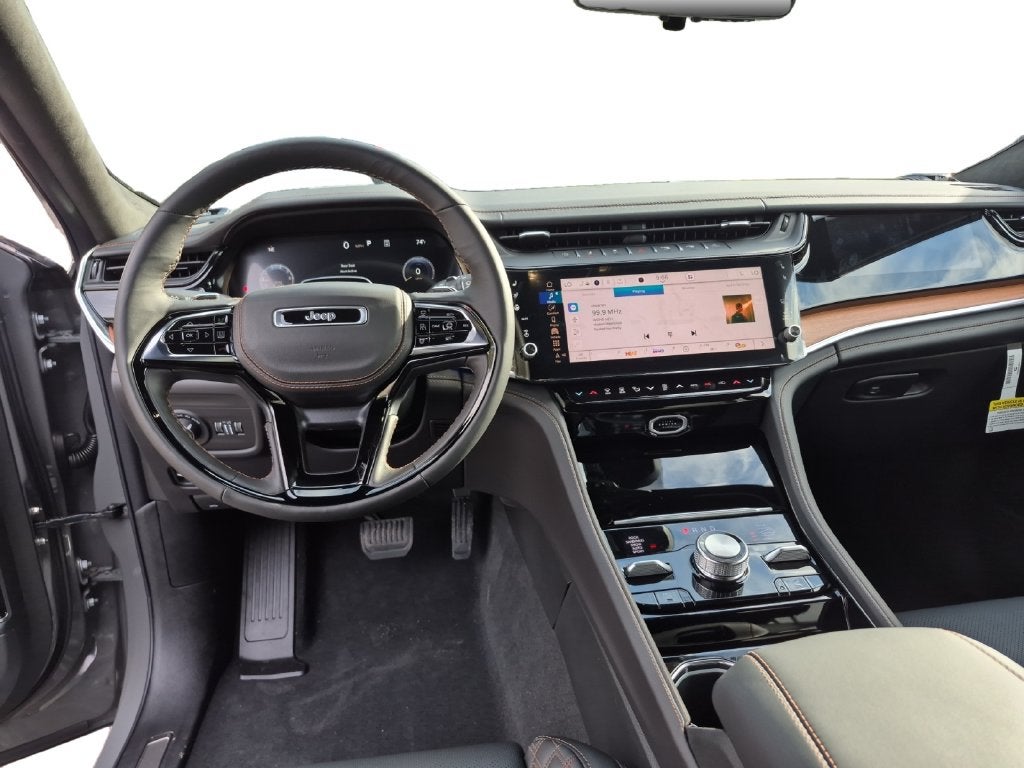 2027 Jeep Grand Cherokee GRAND CHEROKEE SUMMIT 4X4