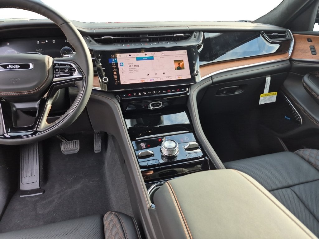 2027 Jeep Grand Cherokee GRAND CHEROKEE SUMMIT 4X4