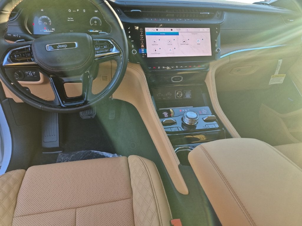 2027 Jeep Grand Cherokee GRAND CHEROKEE SUMMIT 4X4