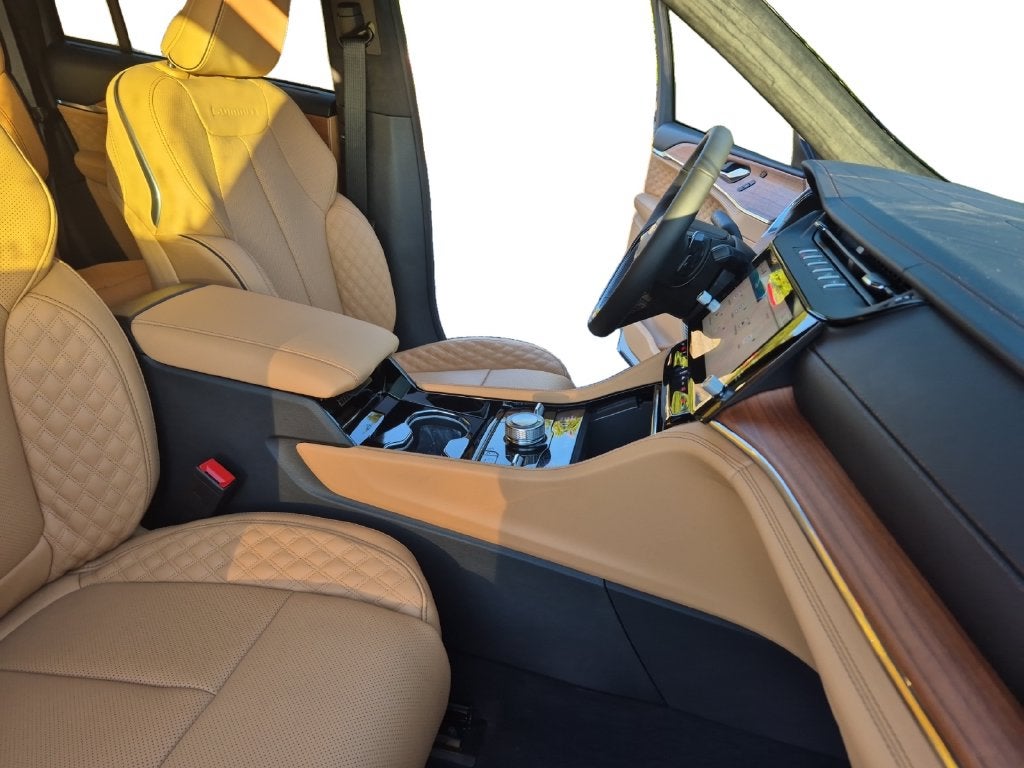 2027 Jeep Grand Cherokee GRAND CHEROKEE SUMMIT 4X4