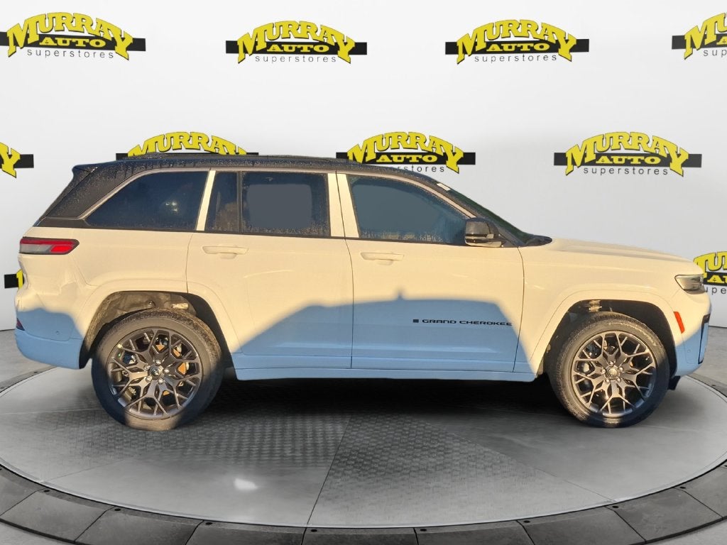 2027 Jeep Grand Cherokee GRAND CHEROKEE SUMMIT 4X4
