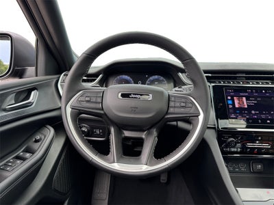 2025 Jeep Grand Cherokee GRAND CHEROKEE L LAREDO X 4X2