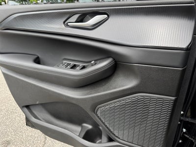 2025 Jeep Grand Cherokee GRAND CHEROKEE L LAREDO X 4X2