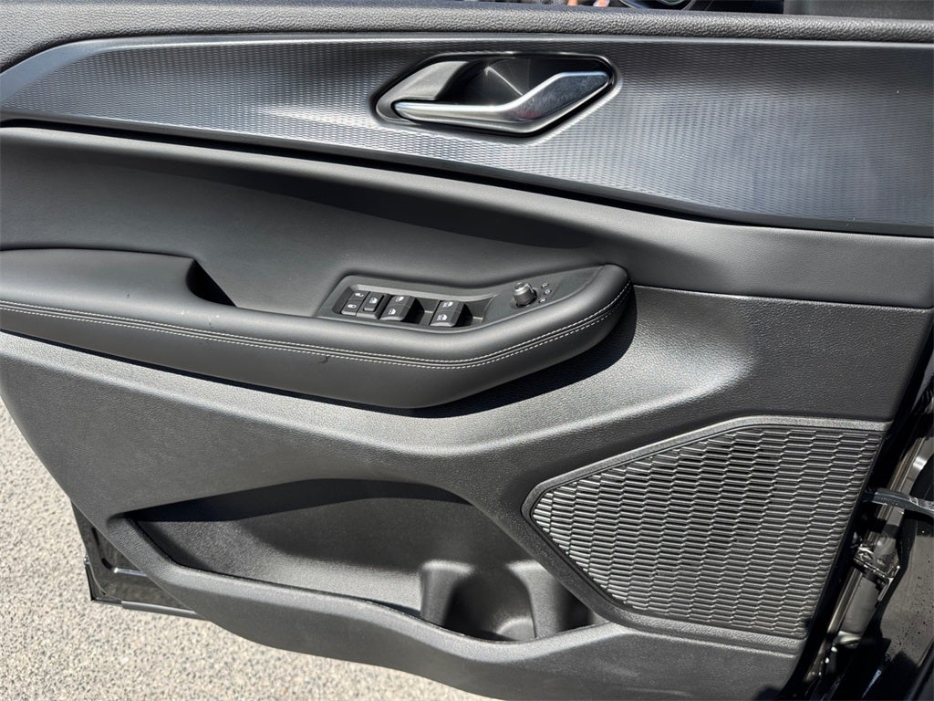 2025 Jeep Grand Cherokee GRAND CHEROKEE L LAREDO X 4X2